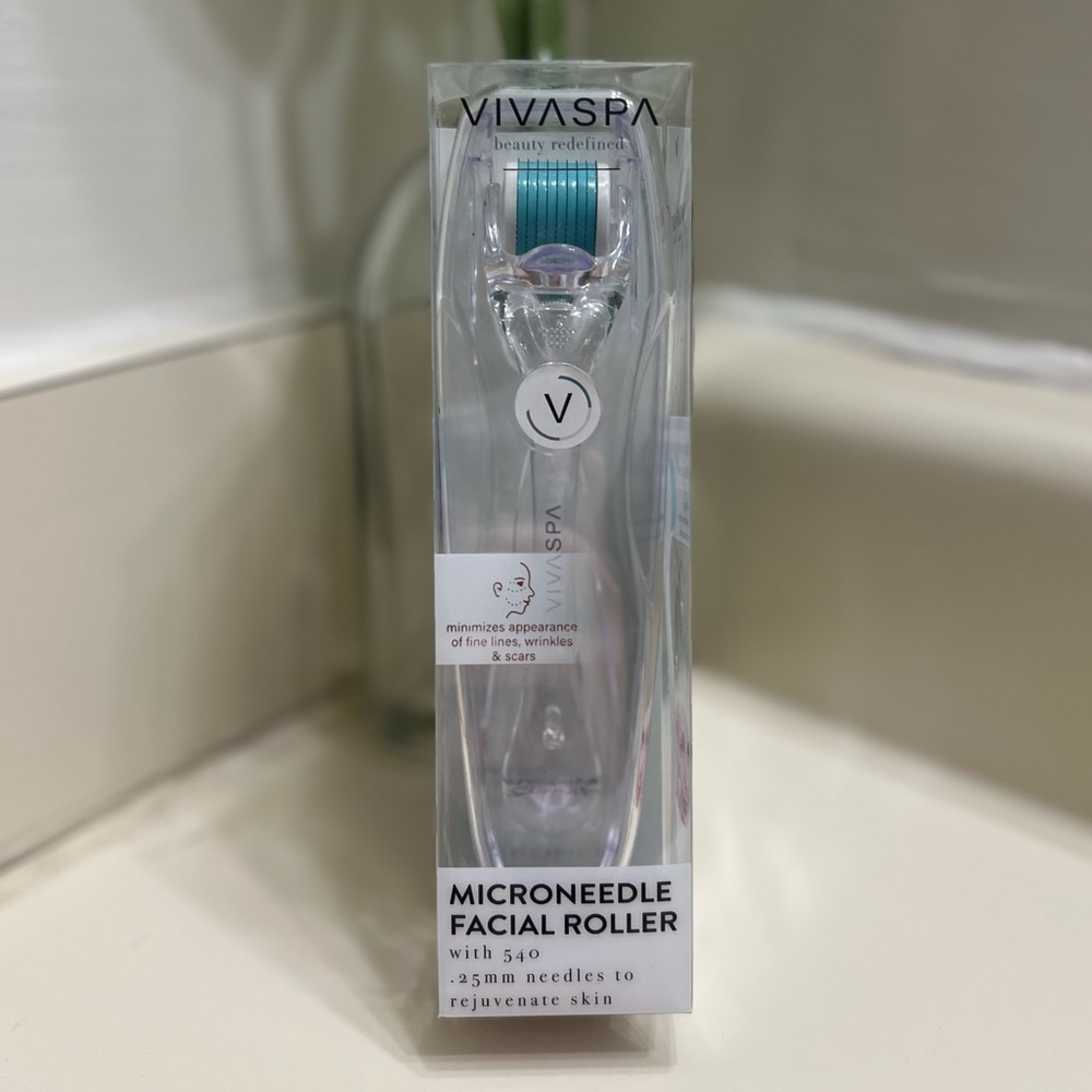 Vivaspa Facial Microneedle Roller System With 540 .25mm To Rejuvenate Skin